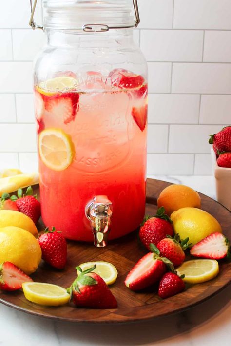 Strawberry Pink Lemonade, Hot Water With Lemon, Sweet Baby Shower Ideas, Water With Lemon, Baby First Birthday Themes, Strawberry Shortcake Birthday, Strawberry Drinks, Drinking Hot Water, Baby Shower Theme Decorations