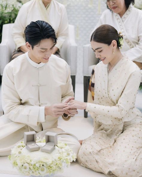 Mark Prin And Kimmy Kimberley Shared Their Beautiful Engagement Photos With Meaningful Caption - Thai Update Beautiful Engagement Photos, Traditional Thai Clothing, Mark Prin, Thai Wedding Dress, Thai Wedding, Thai Traditional Dress, Photo Poses For Couples, Engagement Dresses, August 26