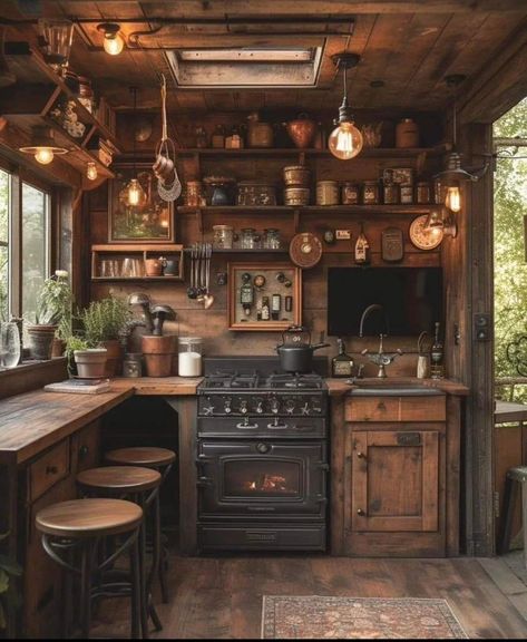 Casa Hobbit, Old Fashioned Kitchen, Farmhouse Kitchen Ideas, Rustic Kitchen Design, Cabin Kitchens, Cozy Kitchen, Dream House Interior, Cottage Kitchen, Cabin Homes