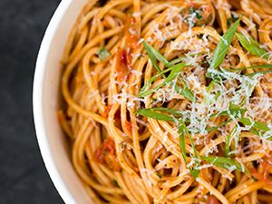 Diavolo Pasta Diavolo Pasta, Diavolo Sauce, Pasta Menu, Italian Street Food, Italian Street, Food And Beverage Industry, Spicy Tomato Sauce, Fast Casual, Spaghetti Sauce