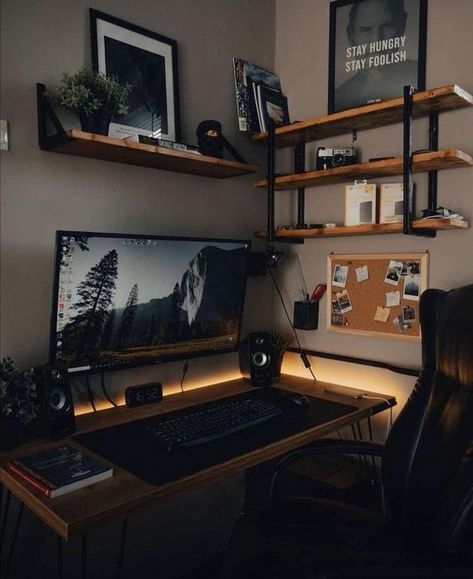 Small Gaming Desk Setup, Home Office Setup Small Spaces, Mens Bedroom Aesthetic, Small Gaming Setup, Small Desk Setup, Home Office Desk Setup, Office Desk Setup, Ruangan Studio, Home Office Setup Ideas