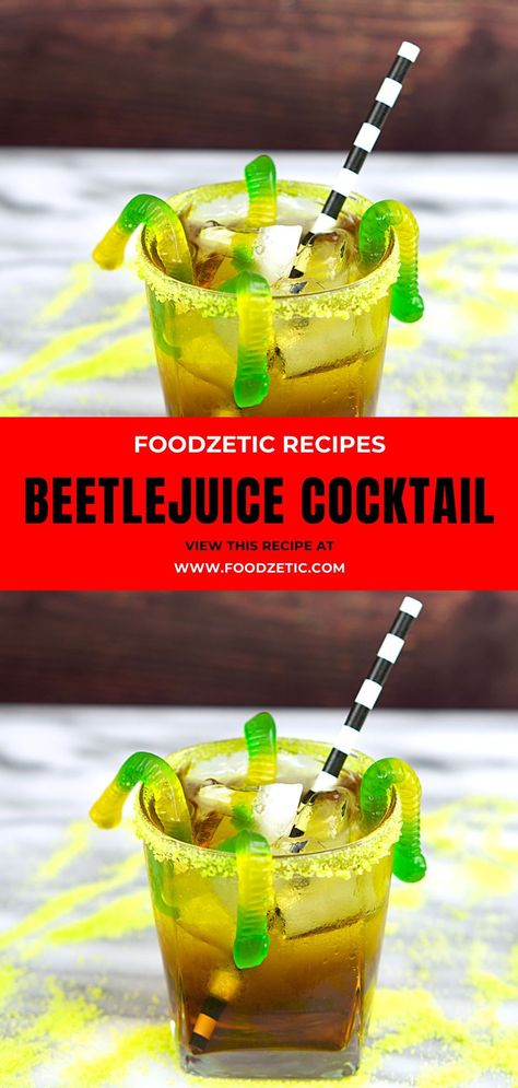 Beetlejuice Drink, Halloween Themed Drinks, Cocktail Halloween, Halloween Party Drinks, Halloween Drinks Alcohol, Halloween Drink, Halloween Cocktail, Beetlejuice Halloween, Halloween Fest