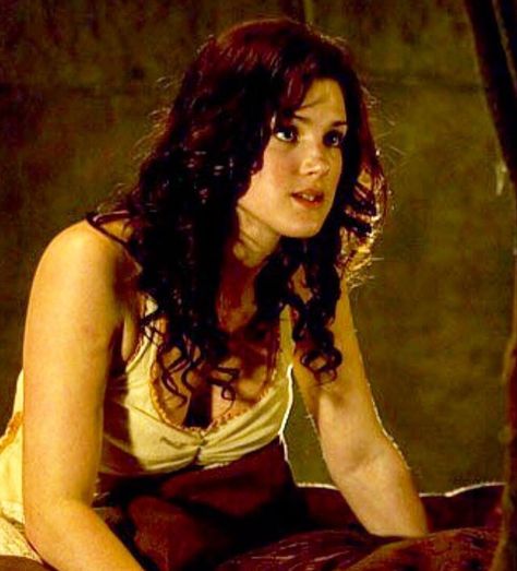 Lucy Griffiths, Robin Hood, Wonder Woman, Romance, Forest