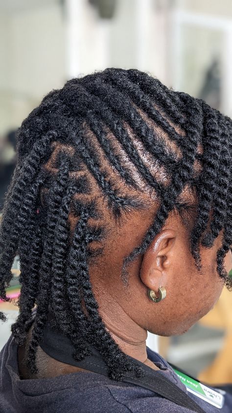 Create your own fabulous protective hairstyle this October with @Livarabeauty🙂. Seen a cool style somewhere?,trust us to help you achieve it🪄 📍Livara Salons 📞For inquiries and bookings: 0758581440 or 0756964656 Share this post with someone who needs to see this❤️ ------------------------------------------. . . . . . . . #organicskincare #skincare #new location #livara #naturalskincare #skincareroutine #skincareproducts #natural #naturalbeauty #healthyskin #organicbeauty #skincaretips #glow Corn Row Styles Natural Hair, Big Twist Braids Hairstyles, All Back Hairstyle, Natural Hair Updo Wedding, Daughter Hairstyles, Corn Rows, Ladies Hairstyles, African Hair Wrap, Cornrows Styles