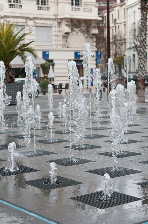 Fountain Plaza, Water Fountain Design, Fountain City, Steel Building Homes, Plaza Design, Taman Air, Modern Fountain, Water Playground, Urban Landscape Design