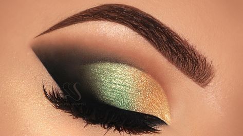 Green Eye Shadow Ideas, Eyeshadow Looks For Green Eyes, Party Makeup Green Eyes, Makeup Verde, Semi Cut Crease, Dramatic Wedding Makeup, Yellow Eye Makeup, Maquillage Yeux Cut Crease, Make Up Gold