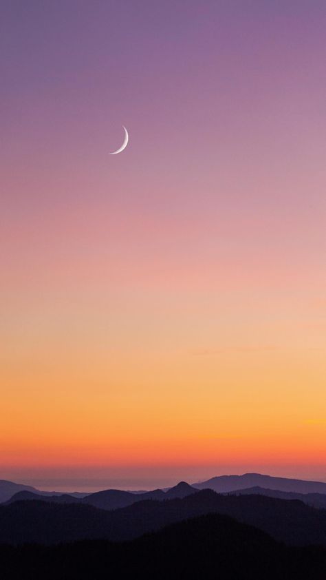 Sunset With Moon Painting, Spooky Sunset, Sunset With Moon, Project Wallpaper, Landscape Tutorial, Painting Hobby, Sunset Skies, Sunset Gradient, Exhibition Ideas