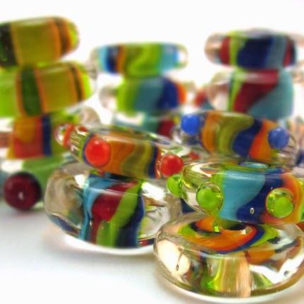 Bead Making Tutorials, Lampwork Bead Jewelry, Bead Tutorials, Lampwork Jewelry, Polymer Beads, Making Glass, Glass Bracelet, Lampwork Glass Beads, Beading Tutorials