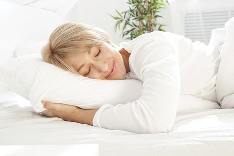 Body & Soul: Keep Calm and Sleep On - Wake up on the right side of the bed by following these tips for getting a good night’s sleep. Back Sleeping, Dr Weil, Sleep Posture, Vicks Vapor, Sleeping Tips, Gel Pillow, Vapor Rub, Brain Supplements, Overnight Beauty