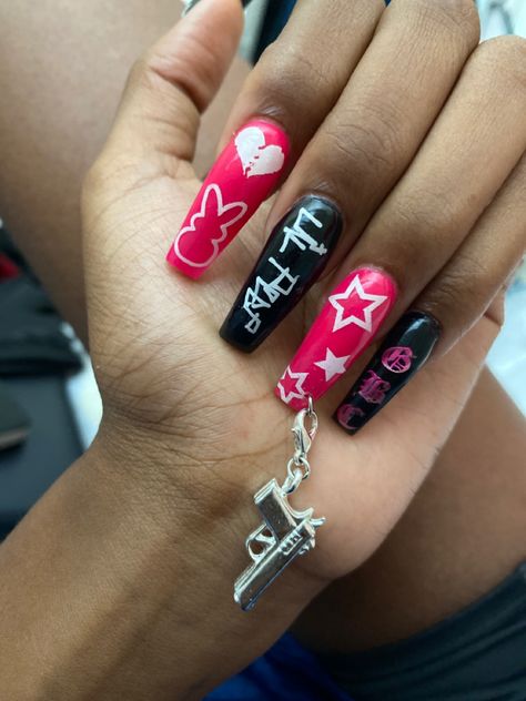 lil peep nails by @starnailed on ig Juice Wrld Nails Acrylic, Lil Peep And Lil Tracy Bracelets, Lil Peep Inspired Nails, Lil Peep Nails Acrylic, Lil Peep Nails, G59 Nails, Peep Nails, Acrylic Nail Designs Classy, Horror Nails