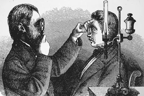 The opthalmoscope Victorian Medicine Aesthetic, Edwardian Medicine, 1920s Medicine, Doctor History, Victorian Medicine, 1800 Aesthetic, Victorian Doctor, Medicine Art, History Of Medicine