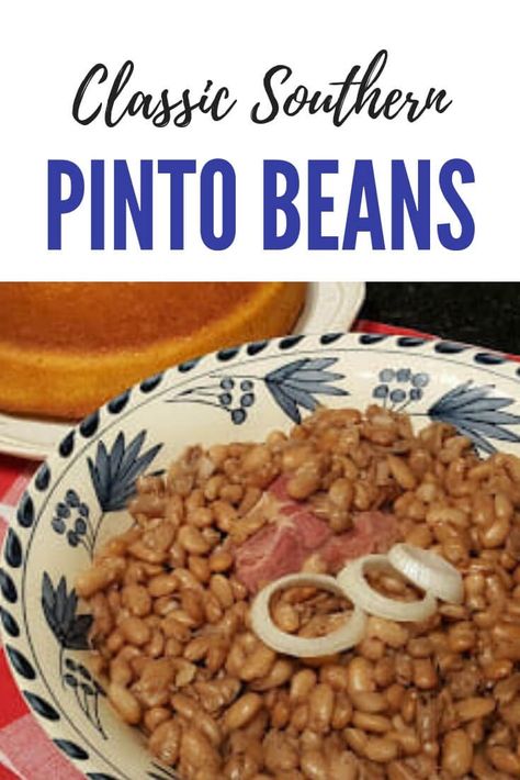 Southern pinto beans seasoned with ham cooked on the stove top and served with a side of cornbread. Enjoy pinto beans as a meal or as a side dish. #SouthernFood #Beans #Pintobeans #easyrecipe Southern Pinto Beans, Southern Pinto Beans Recipe, Beans And Ham, Dry Beans Recipe, Beans And Cornbread, Pinto Bean Recipes, Southern Cooking Recipes, Soup Beans, Salt Pork