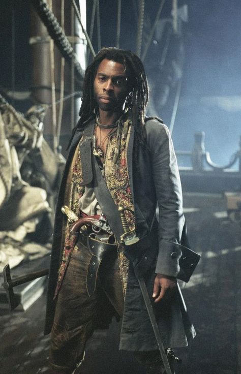 Pirates of the Caribbean: The Curse of the Black Pearl/Gallery | Pirates of the Caribbean Wiki | Fandom Pirate Of The Caribbean, Curse Of The Black Pearl, Golden Age Of Piracy, Aquarius Art, Ren Faire Costume, The Black Pearl, Pirate Outfit, Pirate Wench, Pirate Fashion