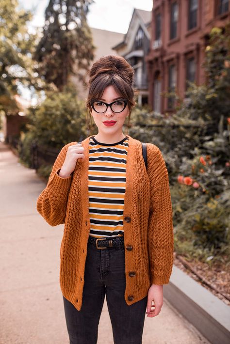 Nerdy Girl Outfits, Cute Nerd Outfits, Neo Grunge, Cute Nerd, Nerd Outfits, Nerdy Outfits, Geek Clothes, Nerd Fashion, Moda Vintage