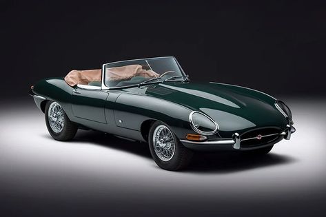 Jaguar Sport, Jaguar Type, Classic Car Restoration, Pintura Exterior, Audi E-tron, Jaguar Land Rover, Best Classic Cars, Car Restoration, Geneva Motor Show