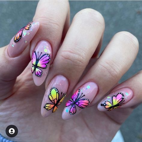 Butterfly Nail Art Designs, Neon Nail Art Designs, Elegant Touch Nails, Neon Nail Art, Pop Art Nails, Butterfly Nail Designs, Tie Dye Nails, Spring Nail Trends, Nude Nail Designs