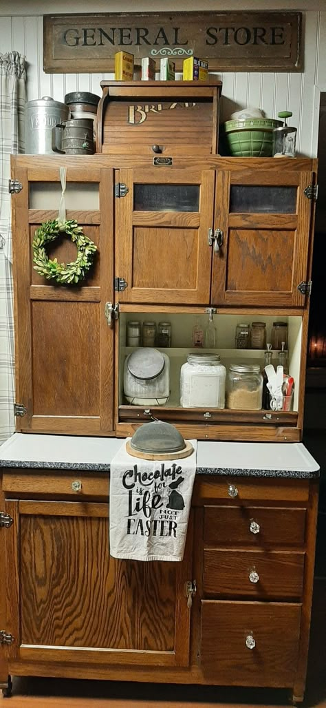 Decorating Hoosier Cabinet, Vintage Hoosier Cabinet, Hoosier Cabinet Decor, Antique Hoosier Cabinet Makeover, Hoosier Cabinet Ideas Farmhouse, Hoosier Cabinet Decorating Ideas, Bakers Cabinet, Antique Hoosier Cabinet, Antique Sideboard Buffet