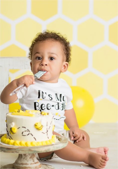 Asher's 1st Birthday | Adorable BEE Day Cake Smash Bee Day Cake Smash, First Bee Day Cake, Bee Day Cake, First Bee Day, Bee Birthday Cake, Cake Smash Theme, Cake Smash Pictures, Bee Cake, Smash Cakes