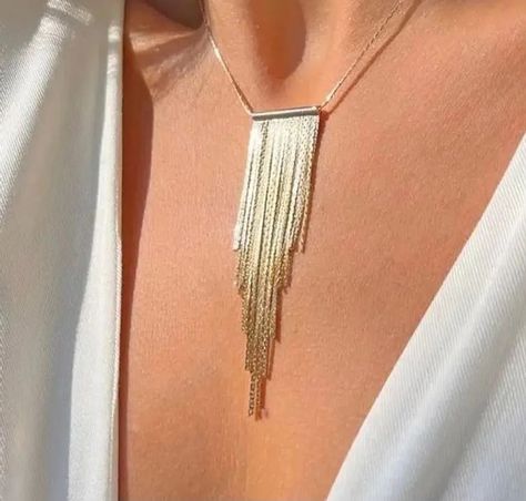 New in! Golden Ring, Ring Bag, Fringe Necklace, Cuff Rings, Necklace Statement, Different Outfits, Tassel Fringe, Basic T Shirt, Gorgeous Necklaces