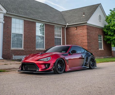 Brz Wrap Ideas, Toyota 86 Custom, Subaru Brz Custom, Brz Car, Toyota Gr86, Civic Car, Gr 86, Slammed Cars, Scion Frs