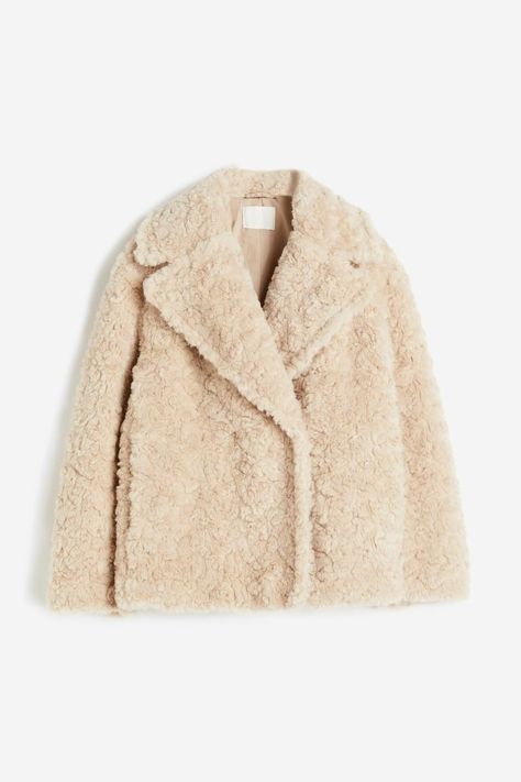 7 Winter Outfit Ideas You Can Try This Weekend | Who What Wear UK H&m Brand, Coat Ideas, Coat Trends, Beige Outfit, Teddy Fleece, Soft Teddy, Belted Trench Coat, Teddy Jacket, Shearling Coat