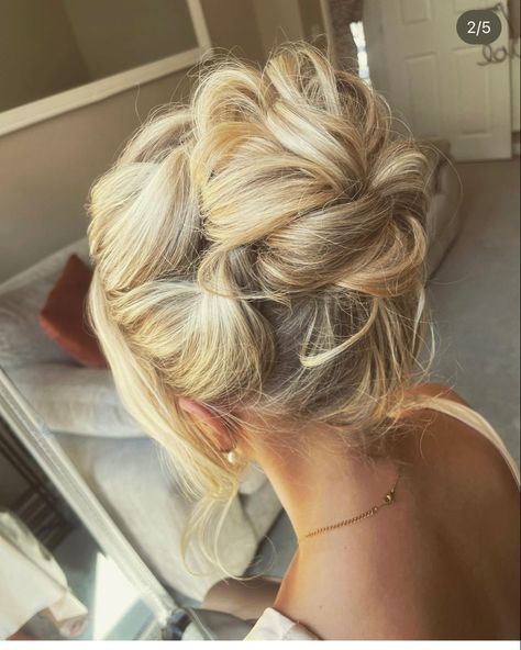 Updo 2023, Hair Up Ideas, Prom Purple, Prom Hair Up, Bridesmaid Hair Inspo, Blonde Updo, Curled Updo, Formal Hair, Guest Hair