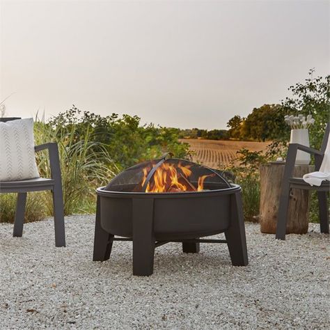 Diy Outdoor Fire Pit Area, Diy Outdoor Fire Pit, Fire Pit Area Ideas, In Ground Fire Pit, Backyard Campfire, Fire Pit Dimensions, Outdoor Fire Pit Area, Iron Fire Pit, Natural Gas Fire Pit