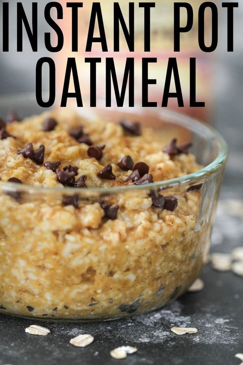 EASY Instant Pot Oatmeal | Six Sisters' Stuff Oatmeal In The Instant Pot, Oatmeal In Instapot, Ip Oatmeal Recipes, Instant Pot Oatmeal Quick Oats, Instapot Oatmeal Recipe, Pressure Cooker Oatmeal, Oatmeal Instant Pot, Instapot Breakfast, Instant Pot Oatmeal