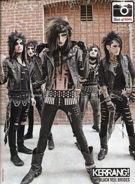 Black Veil Brides Vail Bride, Grunge Style Outfits, We Are The Fallen, Jake Pitts, Andy Sixx, Ashley Purdy, Skater Outfits, I Am Human, Andy Black