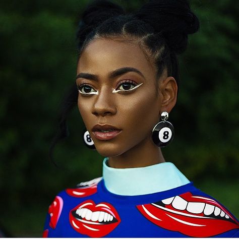 Punk Fashion Women, Editorial Make-up, Afro Punk Fashion, White Eyeliner, Women Aesthetic, Dramatic Makeup, Make Up Looks, Afro Punk, Makeup For Black Women