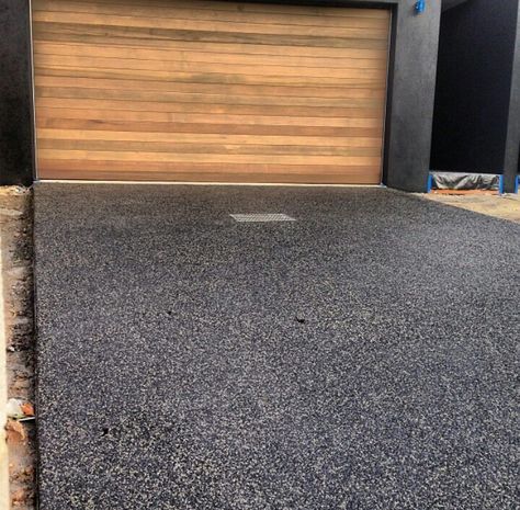 Dark Exposed Aggregate Driveway, Exposed Concrete Driveway, Front Yard Walkway Ideas, Yard Walkway Ideas, Aggregate Patio, Exposed Aggregate Driveway, Aggregate Driveway, Front Yard Walkway, Yard Walkway