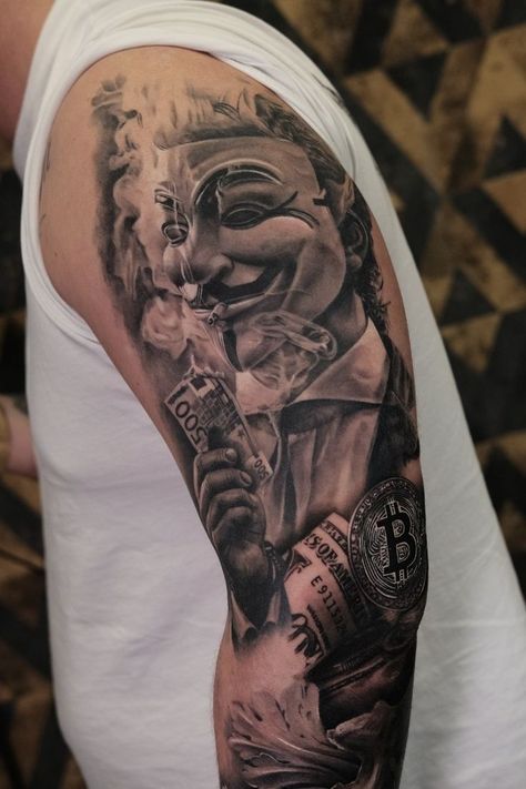 Mens Body Tattoos, Gangster Tattoo, Back Of Leg Tattoos, Tattoo Artist Tattoo, Chicano Tattoos Sleeve, Gangsta Tattoos, Clown Tattoo, Money Tattoo, Chicano Tattoos