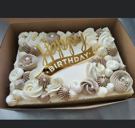 Birthday Cake For Women Rectangle, Rectangular Birthday Cake For Women, Square Birthday Cake Ideas For Women, Pretty Birthday Cakes Rectangular, Birthday Cake For Women Square, Birthday Cake Rectangular, Square Cake Designs Birthday Women, Baddie Cake, Sheet Cakes Decorated Birthdays