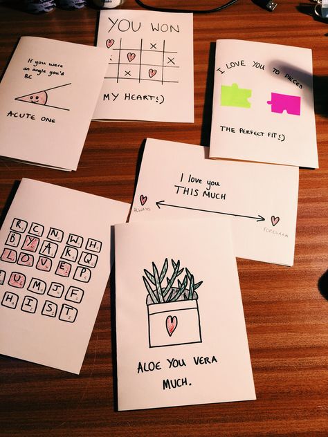 Cute Diy Love Notes, Cute Note Cards For Boyfriend, Card For Crush, Book For Boyfriend Diy, Notebook Ideas For Boyfriend, Cards For Bf, Ideas To Surprise Your Boyfriend, Cute Little Love Notes, Diy Cards For Boyfriend