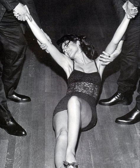 monica bellucci for d&g s/s 1992 Female Friendships, She Is Mine, Female Friendship, Steven Meisel, Drive Me Crazy, Pictures Photography, Stand Up Comedy, Monica Bellucci, My Wife Is