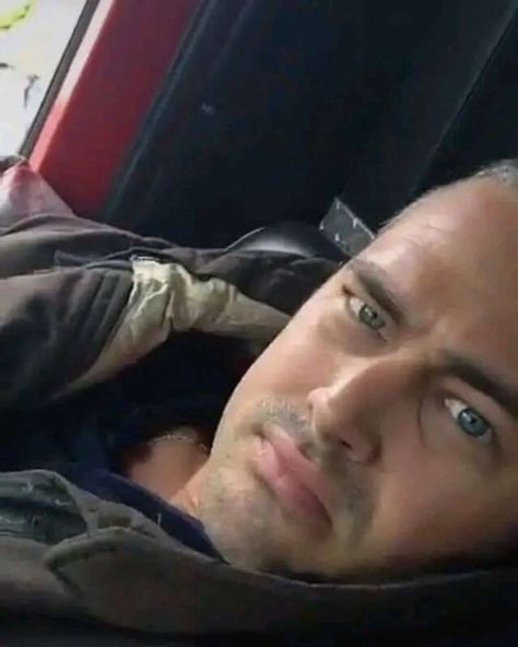 Taylor Kinney Selfie, Taylor Kinney Chicago Fire, Taylor Jackson, Fire Fans, Beautiful Love Images, Taylor Kinney, New Photo Download, Tv Actors, Chicago Fire