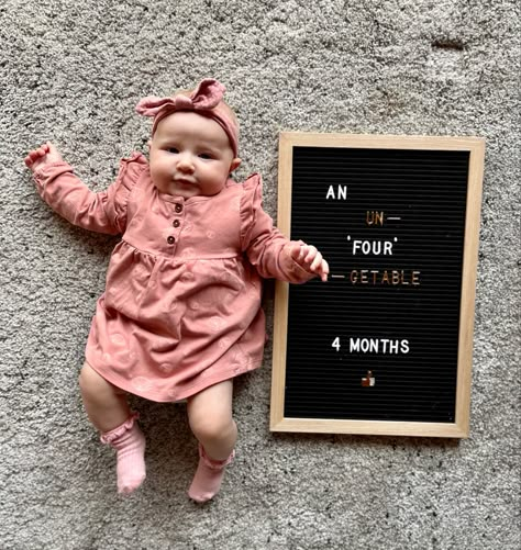 4 Months Old Photoshoot, 4 Months Baby Caption, 4 Months Old Baby Photoshoot, Five Months Baby Photography, Three Months Baby Photography, Baby 4 Months Photography, 4 Months Baby Pictures Ideas, 4 Month Old Baby Pictures, 2 Month Baby Milestones