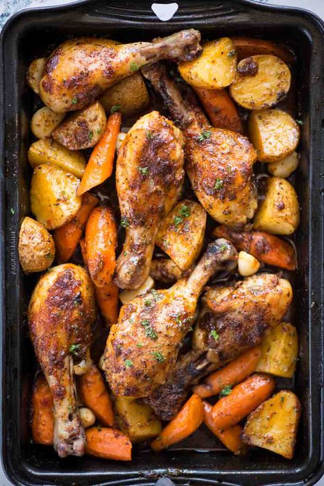 Baked Chicken Legs And Vegetables - The flavours of kitchen Chicken Leg Dinner, Ranch Marinade, Chicken Legs In Oven, Chicken And Vegetable Bake, Oven Baked Chicken Legs, Roasted Chicken Legs, Chicken Breast Crockpot Recipes, Crockpot Chicken Breast, Baked Chicken Drumsticks