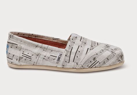 Music TOMS Cute Handbags, Musical Notes, I Love Music, Fashion 101, Shoes Outlet, Pretty Shoes, Shoe Obsession, Inspiration Mode, Toms Shoes