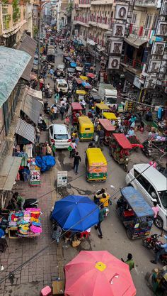 Indian People On Street, North India Aesthetic, Nandita Core, North Indian Aesthetic, Indian Street Aesthetic, India Street Photography, Indian Street Market, Indian Town, India Aesthetic