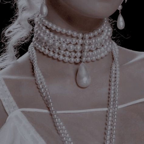 1920s Vibes Aesthetic, Golden Age Hollywood Aesthetic, Noelle Core Aesthetic, Countess Aesthetic, Agata Core, Golden Age Aesthetic, Agatha Core, 1920s Vampire, Agatha Christie Aesthetic