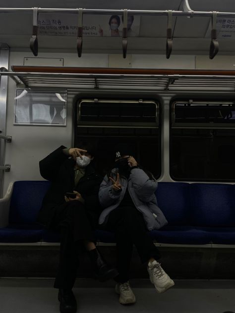 seoul, night life, night out, aesthetic, tavel, train station, seoul subway Seoul Station, Seoul Night Life, Seoul Night Aesthetic, Subway Station Aesthetic, Train Station Aesthetic, Seoul Night, Namsan Tower, Seoul Korea, Weird Dreams