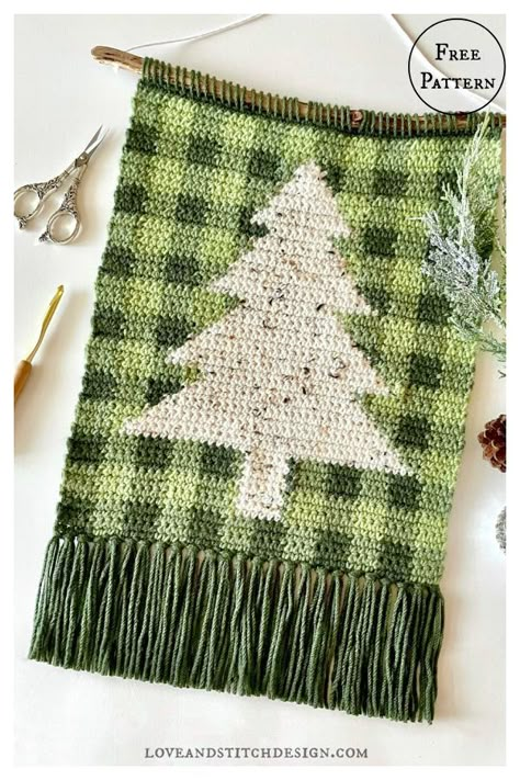 The Plaid Christmas Tree Wall Hanging Free Crochet Pattern Crochet Tapestries, Winter Markets, Christmas Tree Wall Hanging, Wall Hanging Crochet, Crochet Wall Hanging, Tree Wall Hanging, Bobble Crochet, Crochet Bobble, Hanging Crochet