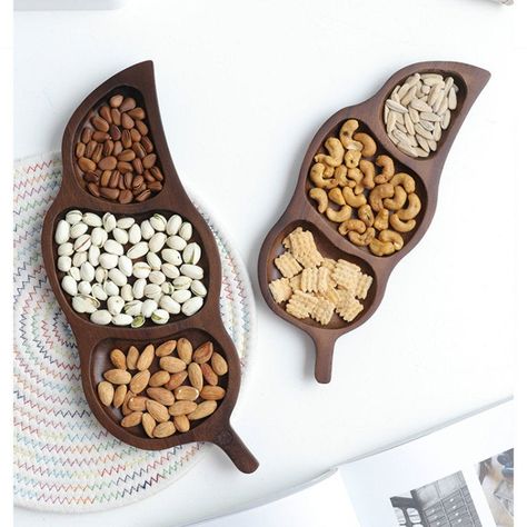 Material: Wood Color: Brown Size S :12 cm ( 4.7 inches) x 30 cm (11.8 inches) Size L :14 cm ( 5.5 inches) x 35 cm (13.8 inches) Package Included: 1 pc. Of wood leaf Tray Description: *Durable, Solid & Eco-friendly Acacia Wood,Lacquered finish for durability *3 Sections Wood Leaf Platter wood tray great for sorting and serving your favorite appetizers, snacks, veggies, chips and dips *Ideal for serving in the kitchen or dining room weddings, birthdays, conferences or a catered event Wooden Leaf, Dried Fruit Snacks, Snack Platter, Favorite Appetizers, Snack Tray, Snack Plate, Wooden Plates, Fruit Plate, Kitchen Dishes