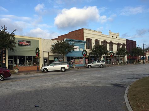 Downtown Jackson, Georgia. Paul Chandler November 2016. Jackson Georgia, Lavonia Georgia, Caldera House Jackson Hole, Downtown Jackson Hole Wyoming, Jackson Guitars, Jackson State, Jackson County, Lake Life, Holiday Ideas