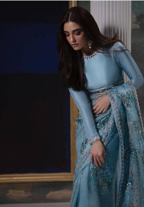 Maya ali latest and beautiful pics Blue Colour Saree, Denim Refashion, Saree Wearing Styles, Simple Saree Designs, Sewing Collars, Maya Ali, Iqra Aziz, Pakistani Clothes, Fancy Sarees Party Wear