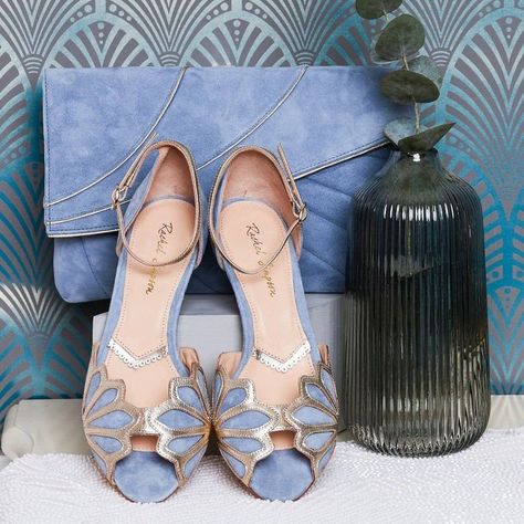 Bridal Shoes Vintage, Rachel Simpson, Wedding Shoes Vintage, Designer Wedding Shoes, Perfect Wedding Shoes, Art Deco Fan, Bridal Handbags, Blue Wedding Shoes, Wedding Shoes Lace