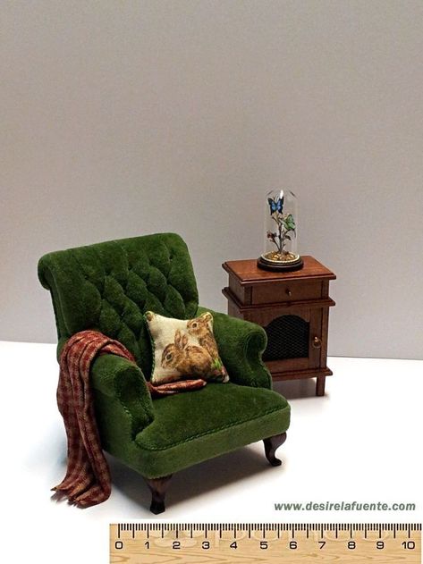 Miniature Armchair, 1 12 Scale Miniatures, Doll Furniture Patterns, Room Box Miniatures, Miniature Chair, Mini Doll House, Miniature Dollhouse Furniture, Dolls House Interiors, Miniature Rooms