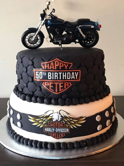 Biker Cake Ideas, Happy Birthday Harley Davidson, Motorcycle Cakes, Motorcycle Birthday Cakes, Harley Davidson Cake, Harley Davidson Birthday, Biker Birthday, Motorcycle Cake, Motorcycle Birthday