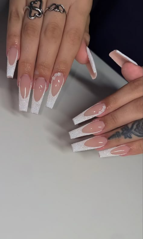 Long White Acrylic Nails French Tips, French Tip Nails Long White, White Glitter French Tip Nails Long, Xl White French Tip Nails, White And Silver Long Acrylic Nails, Apres Nails, Nail Art Designs At Home, Nails Nail Art Designs, White Coffin Nails